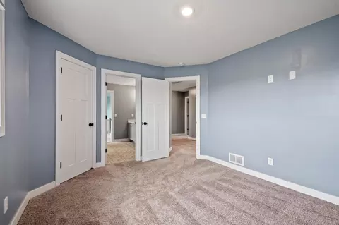 Bedroom - 1401 142nd Ct E, Rosemount, MN 55068 photo 4 of 8
