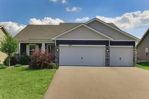 9275 62nd St S, Cottage Grove, MN 55016