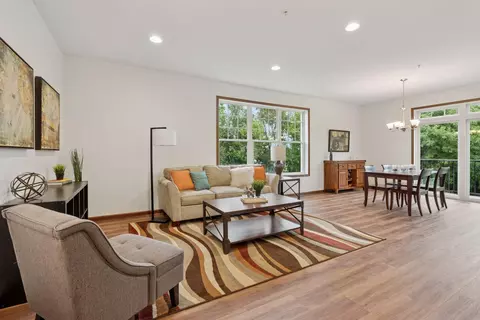 11900 Emery Village Dr N, Champlin, MN 55316