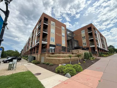 12501 Nicollet Ave #227, Burnsville, MN 55337