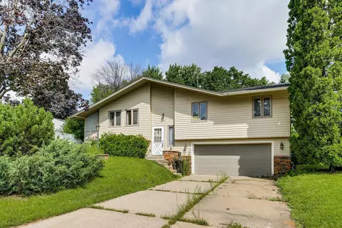 1706 2nd St N, South Saint Paul, MN 55075