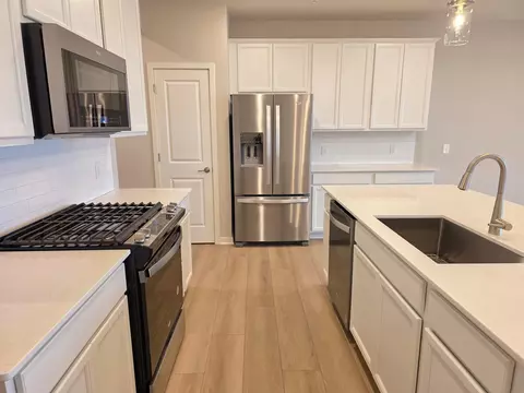 4740 Airlake Curv, Woodbury, MN 55129