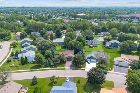 6601 89th Ave N, Brooklyn Park, MN 55445