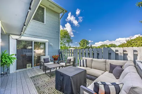 7618 Dunmore Rd, Woodbury, MN 55125