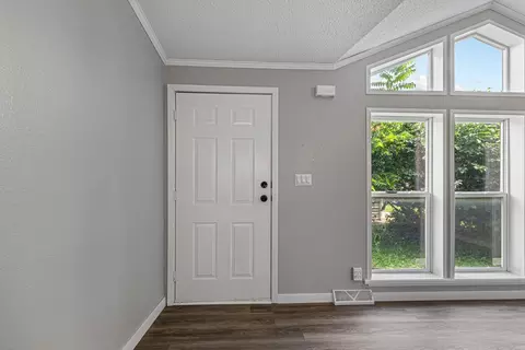 Entry Way - 322 Park Row, Saint Peter, MN 56082 photo 1 of 1