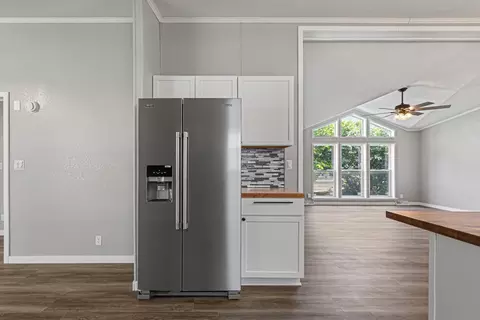 Kitchen - 322 Park Row, Saint Peter, MN 56082 photo 7 of 7