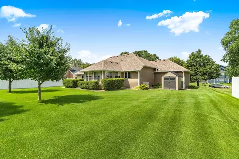 Exterior - 1904 Red Fox Rd, Saint Cloud, MN 56301 photo 7 of 9