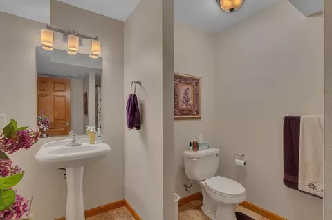 Bath - 1904 Red Fox Rd, Saint Cloud, MN 56301 photo 2 of 3