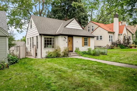 5220 14th Ave S, Minneapolis, MN 55417