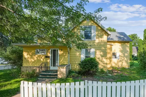 303 Lewis St, River Falls, WI 54022