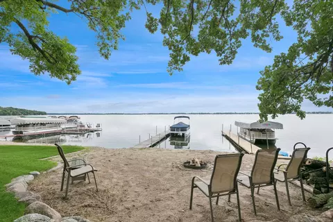 68325 233rd St, Dassel, MN 55325
