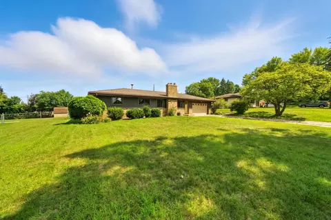 4636 Boone Ave N, New Hope, MN 55428