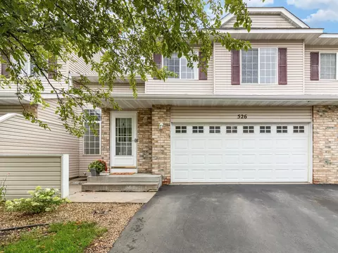 526 Spruce Dr, Hudson, WI 54016
