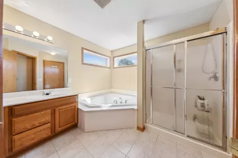 4115 Oakbrooke Curv, Eagan, MN 55122 photo 18