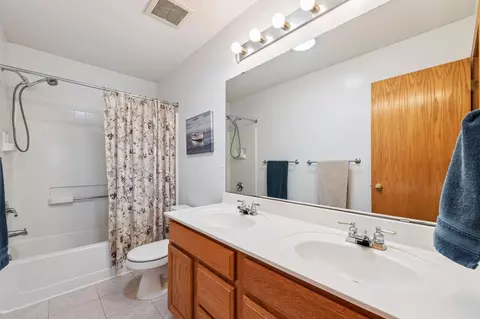 4115 Oakbrooke Curv, Eagan, MN 55122 photo 25