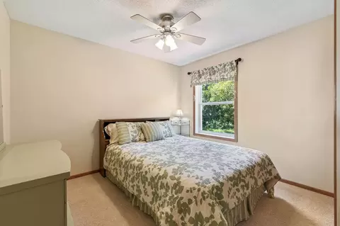 4115 Oakbrooke Curv, Eagan, MN 55122 photo 19