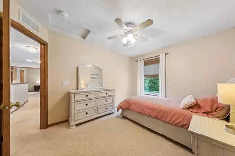 4115 Oakbrooke Curv, Eagan, MN 55122 photo 22