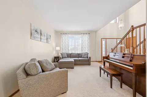 4115 Oakbrooke Curv, Eagan, MN 55122 photo 7