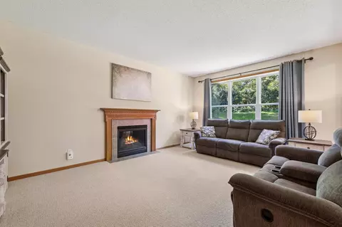 4115 Oakbrooke Curv, Eagan, MN 55122 photo 9