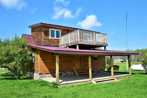 17195 350th St, Wannaska, MN 56761