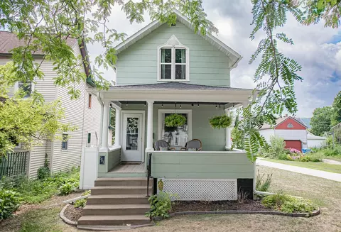 561 W Broadway St, Winona, MN 55987