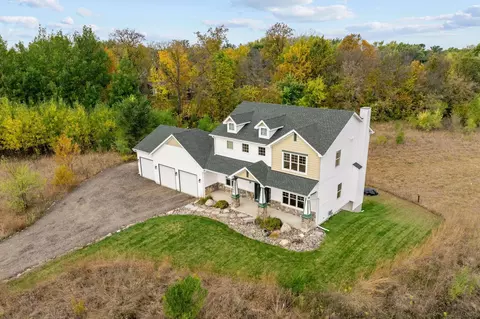 22085 Oakdale Dr, Rogers, MN 55374