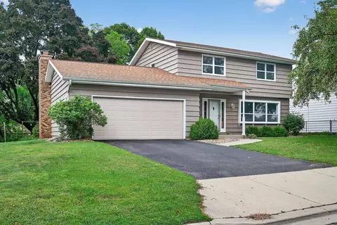 559 21st St NE, Rochester, MN 55906