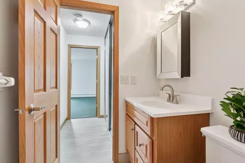 3399 Kent St #211, Shoreview, MN 55126