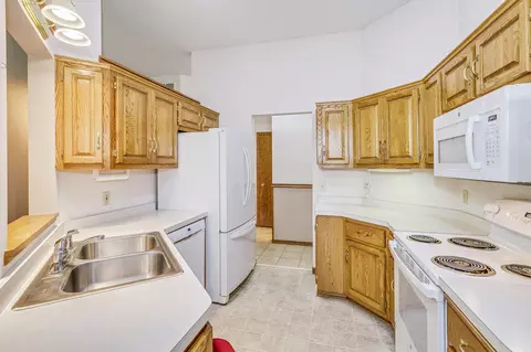 4168 Arbor Ln, Eagan, MN 55122 photo 7