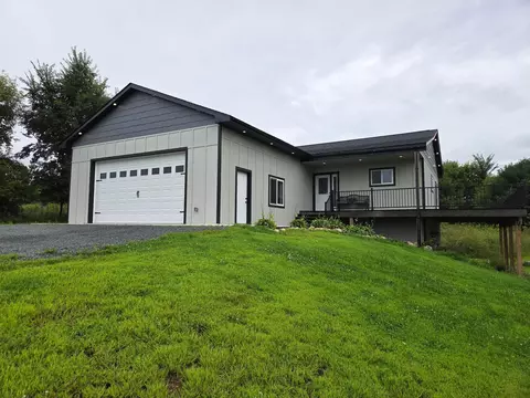 602 218th St, Osceola, WI 54020