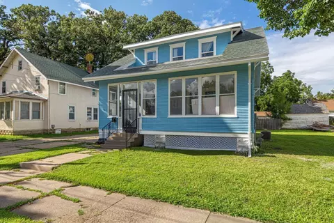 1104 2nd Ave NW, Austin, MN 55912