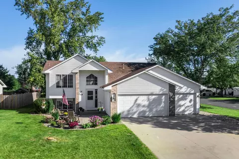 308 Shea St, Belle Plaine, MN 56011