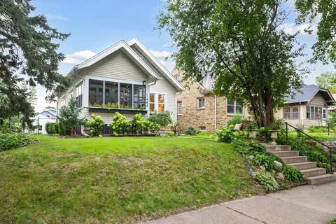 1444 Berkeley Ave, Saint Paul, MN 55105