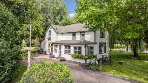 517 3rd St N, Delano, MN 55328