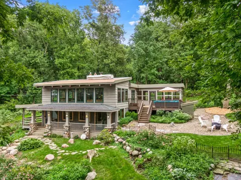 1330 Wachtler Ave, Mendota Heights, MN 55118