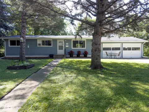 110 E Channing Ave, Fergus Falls, MN 56537