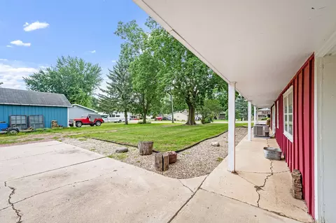 531 19th St, Windom, MN 56101 photo 8