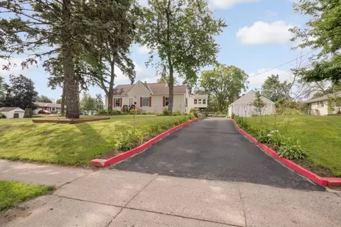840 Mississippi St NE, Fridley, MN 55432