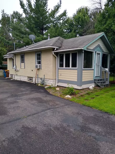 1988 Florence St, White Bear Lake, MN 55110