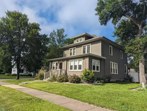 612 Forest St, Lisbon, ND 58054