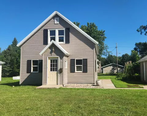 907 Main St W, Pipestone, MN 56164