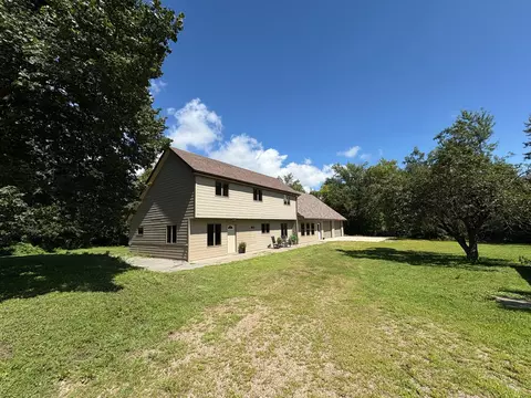 3040 300th Ave, Marshall, MN 56258