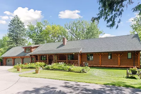 2245 Cottonwood Lake Dr, Windom, MN 56101