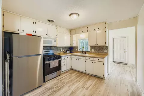 Kitchen - 1021 Diffley Rd, Eagan, MN 55123 photo 2 of 2