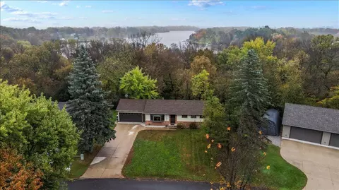 32538 Ironwood Dr, Saint Joseph, MN 56374