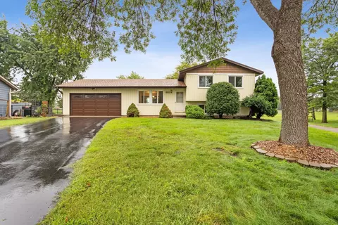 9895 98th Pl N, Maple Grove, MN 55369