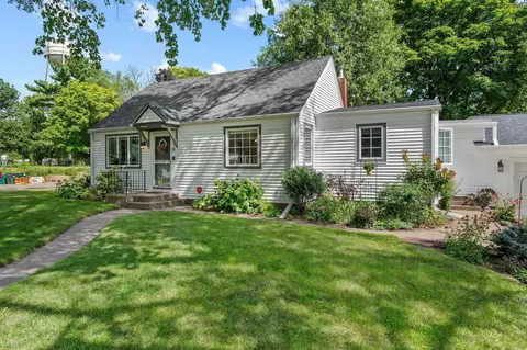 130 9th St, Hudson, WI 54016