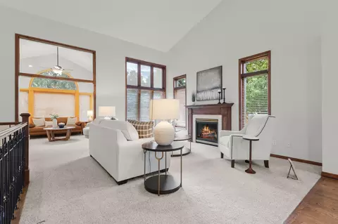 4624 Greenhaven Dr, White Bear Twp, MN 55127