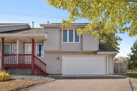 15931 Hyland Pointe Ct, Apple Valley, MN 55124