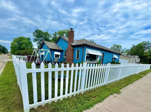 329 2nd St NW, Cass Lake, MN 56633